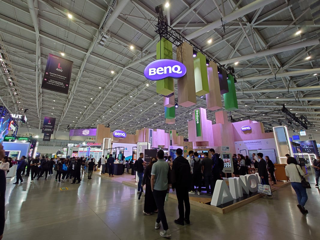 alt="บรรยากาศงาน ณ บูท BenQ"