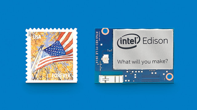 alt="Intel_Edison_with_stamp_nr"