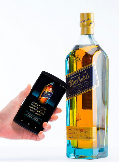 alt="thinfilm-johnnie-walker-2"