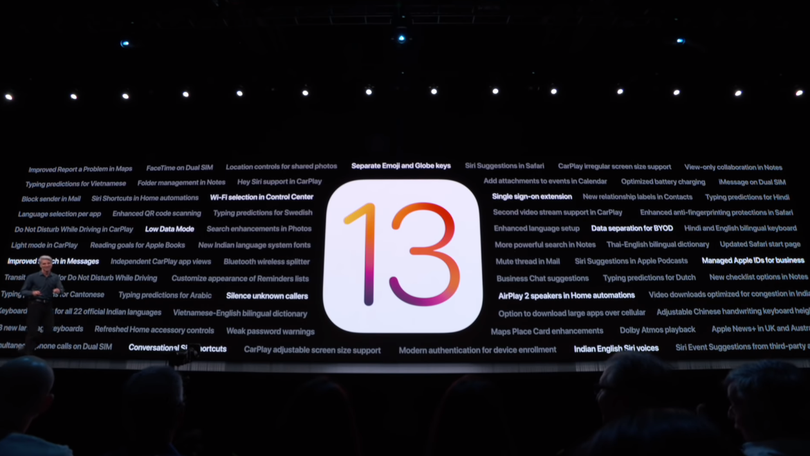 alt="iOS 13"