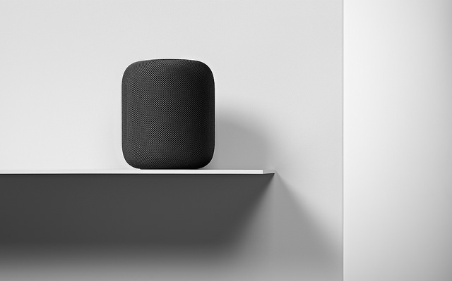 alt="HomePod-Availability_interior-placement_012218"