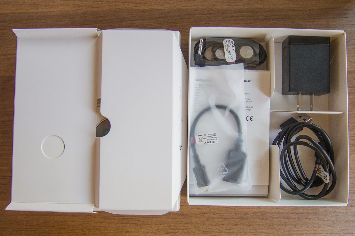 alt="Sony Xperia Z3 unboxing"