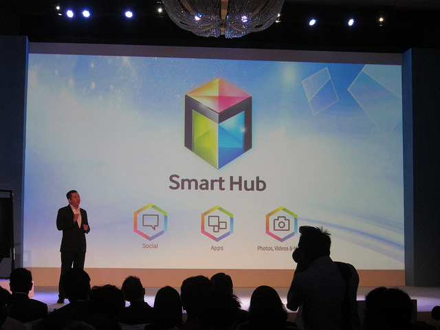 alt="Samsung Smart Hub"