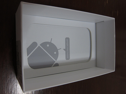 alt="Nexus S - Unbox"