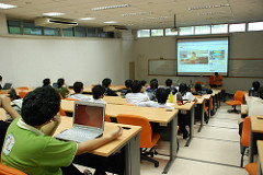 alt="ComKUCamp 2009/1 - บรรยากาศในเซสชั่น"