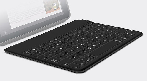 alt="logitech-keys-to-go-ipad"