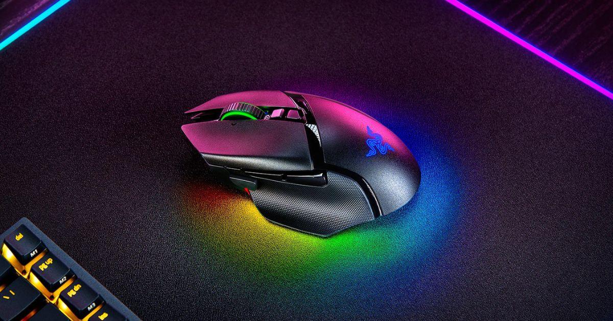 alt="RAZER BASILISK V3 PRO"