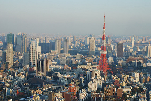 alt="Tokyo tower"