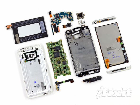 alt="iFixit-HTC-One_4"